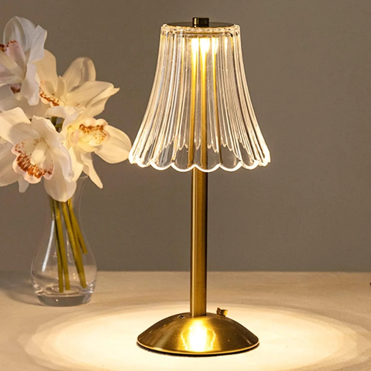 Table Lamp LED Touch Sensor Dimmable Desktop Night Light Rechargeable Wireless Reading Lamp for Hotel Bar Bedroom Decor Light